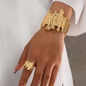 Gold Textured Geometric Pleated Open Bracelet Ring Set Minimalist Jewelry
